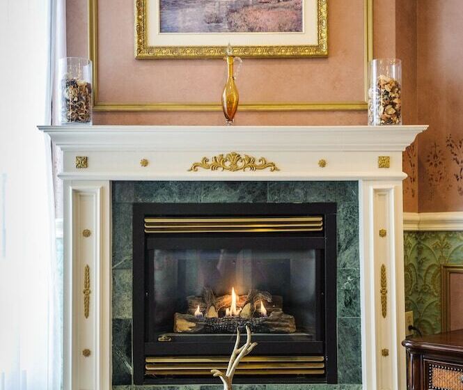 Szálloda Peterborough Inn & Suites