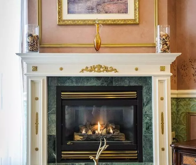 酒店 Peterborough Inn & Suites