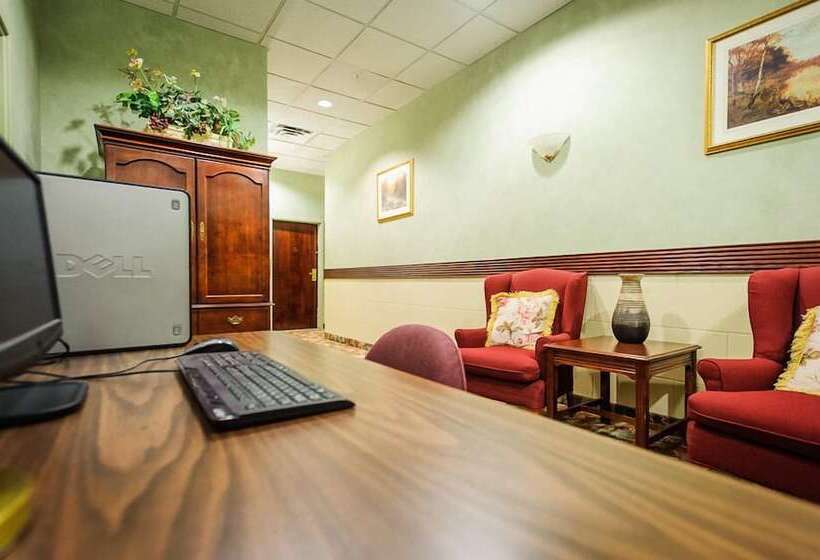 Szálloda Peterborough Inn & Suites