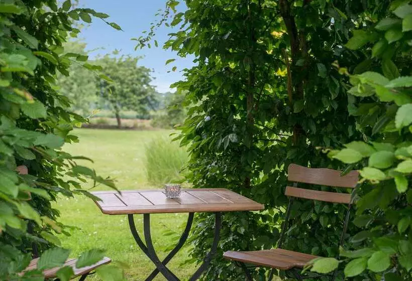 هتل Domaine De Bellevue, The Originals Relais