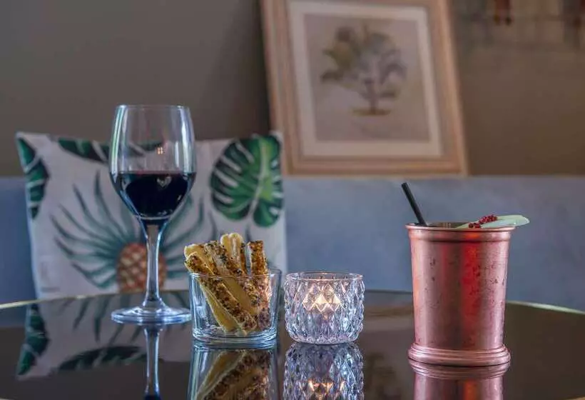 هتل Domaine De Bellevue, The Originals Relais