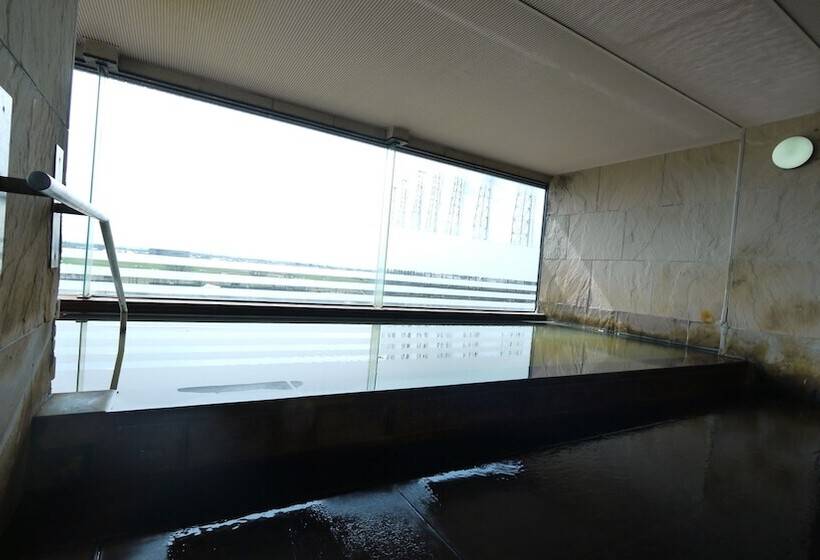 酒店 Route Inn Grantia Komatsuairport