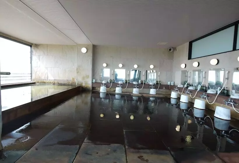 فندق Route Inn Grantia Komatsuairport