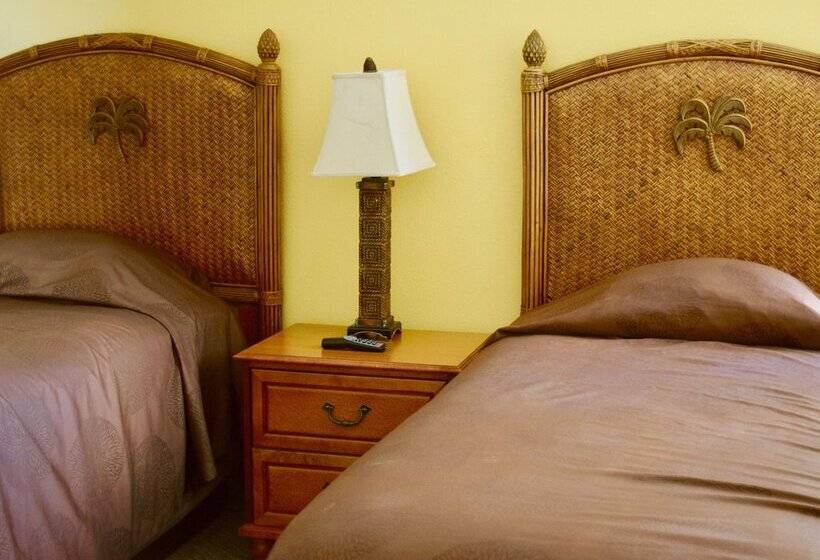 فندق Schooner Ii Beach And Racquet Club