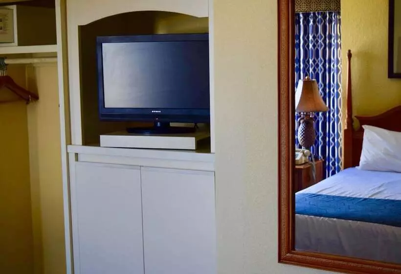 Hotel Schooner Ii Beach And Racquet Club