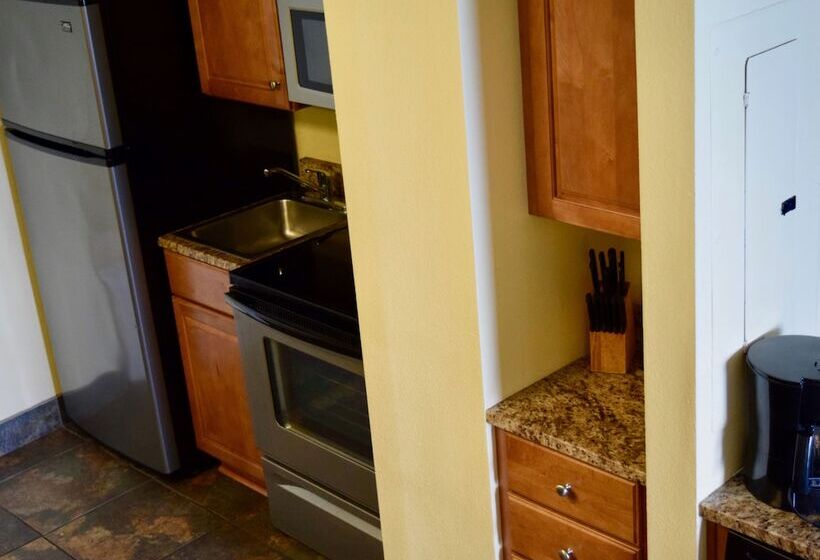 فندق Schooner Ii Beach And Racquet Club