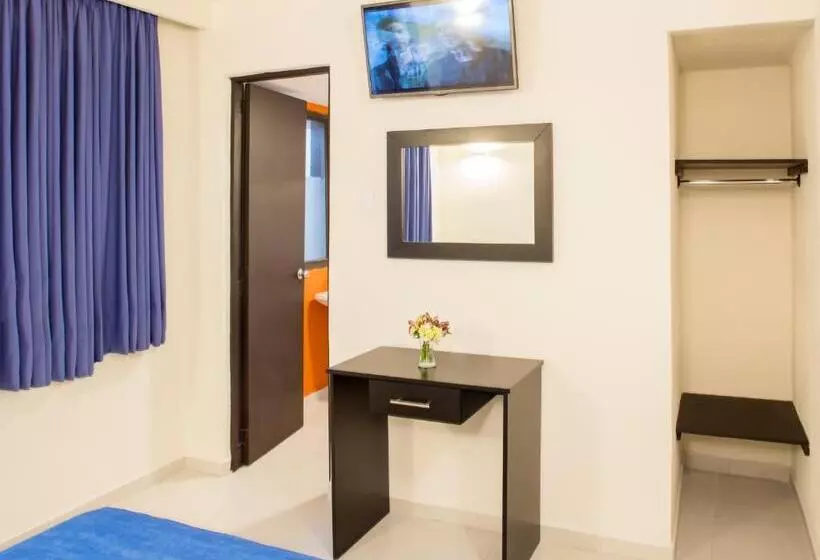 Отель Residencias Señorial