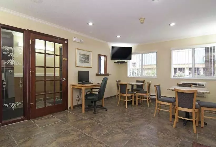 酒店 Valley Inn Shakopee