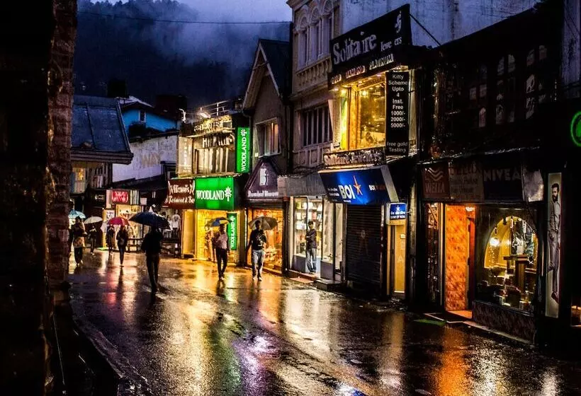 Willow Banks Boutique 4 Star Hotel On The Mall Road Shimla