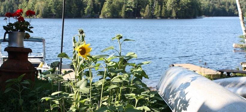 Kiwassa Lake Bed & Breakfast