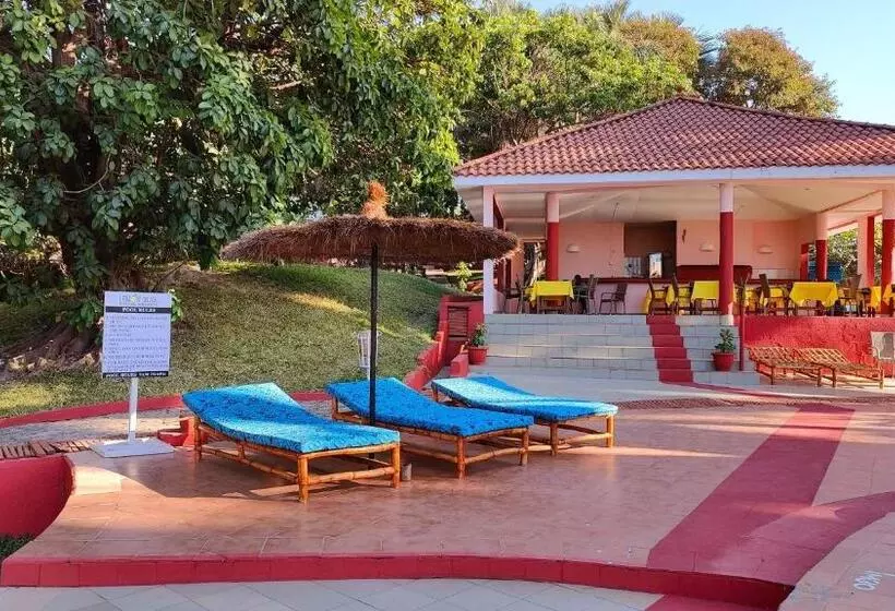 Lemon Creek Hotel Resort