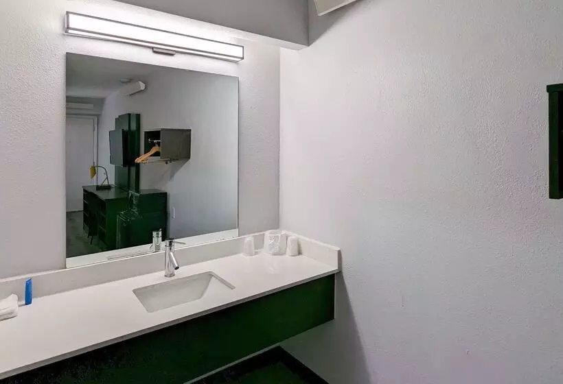 Motel 6 Nashua, Nh South