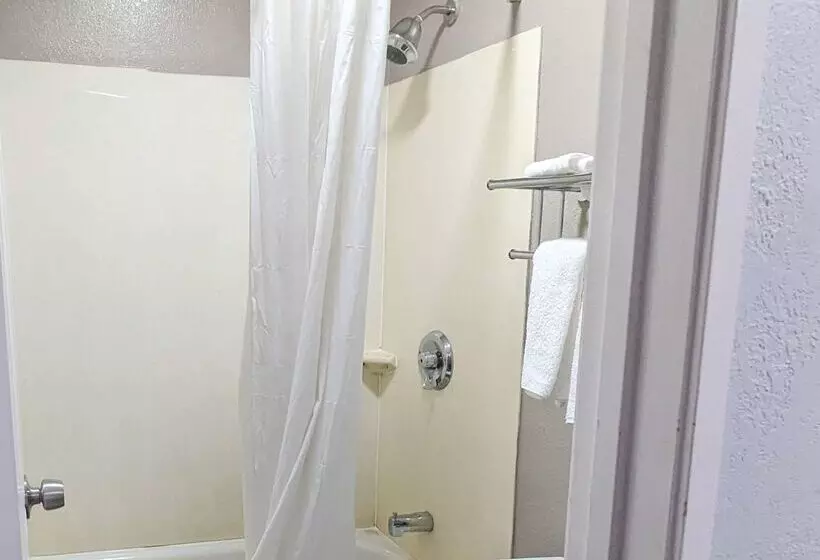 Motel 6 Nashua, Nh South