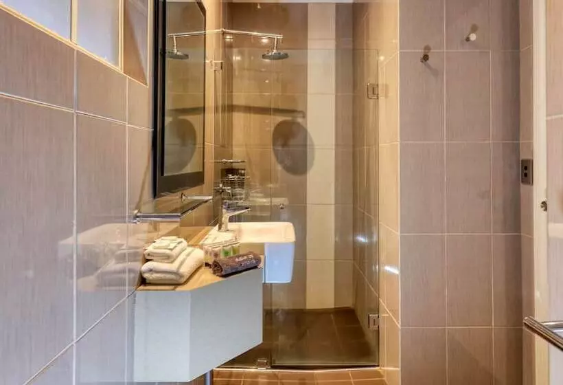 مُتل Charles Rasp Motor Inn & Cottages