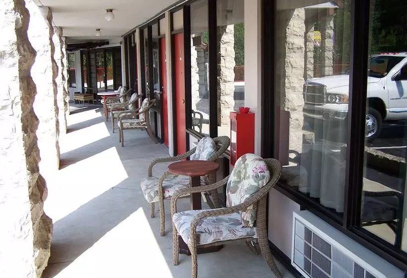 Мотель Stonegate Lodge