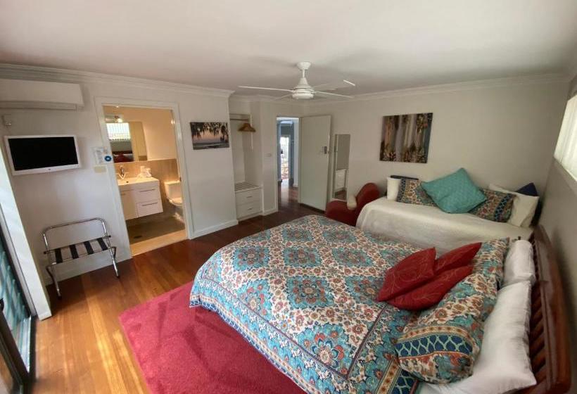 פנסיון Anchors B&b