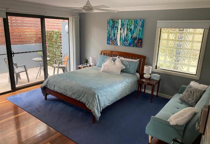 פנסיון Anchors B&b