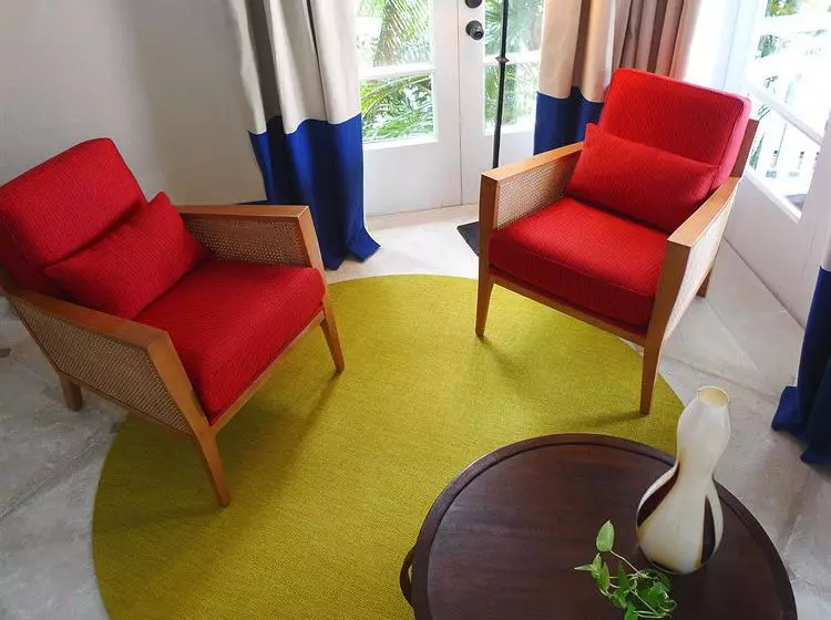 پانسیون Cotton House