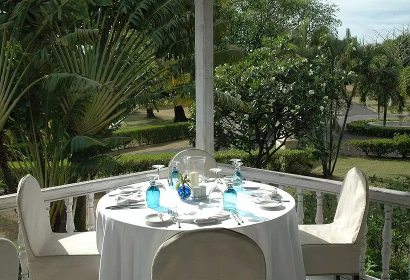 پانسیون Cotton House