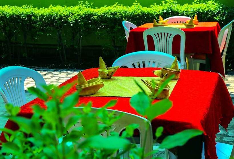 Kamwe Kamwe Hotel & Spa