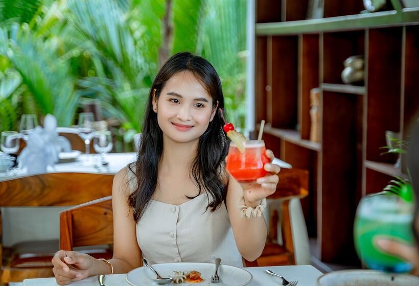 فندق Rivertree Villa & Resort