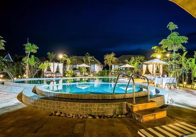 هتل Rivertree Villa & Resort
