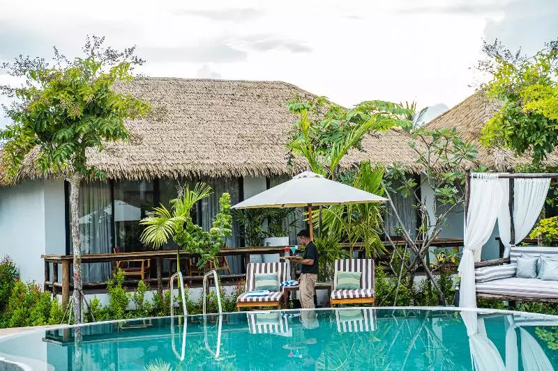 هتل Rivertree Villa & Resort