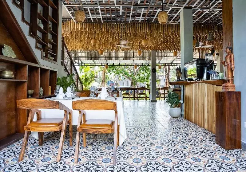 هتل Rivertree Villa & Resort