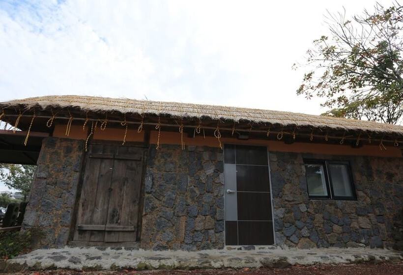 Hotel Seogwipo Chogain Inn Guest House