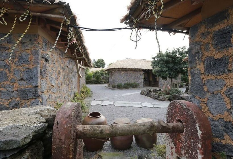 Hotel Seogwipo Chogain Inn Guest House