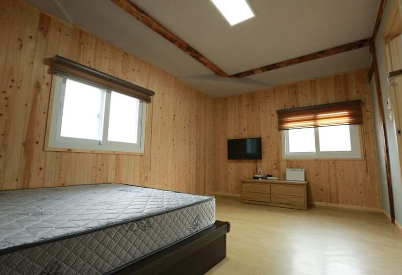 Hotel Seogwipo Chogain Inn Guest House