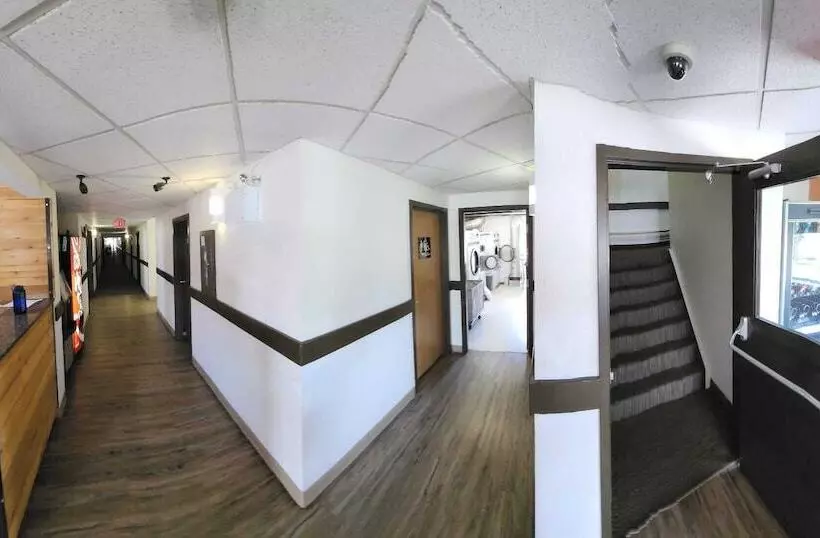 Hotelli Westlake Inn