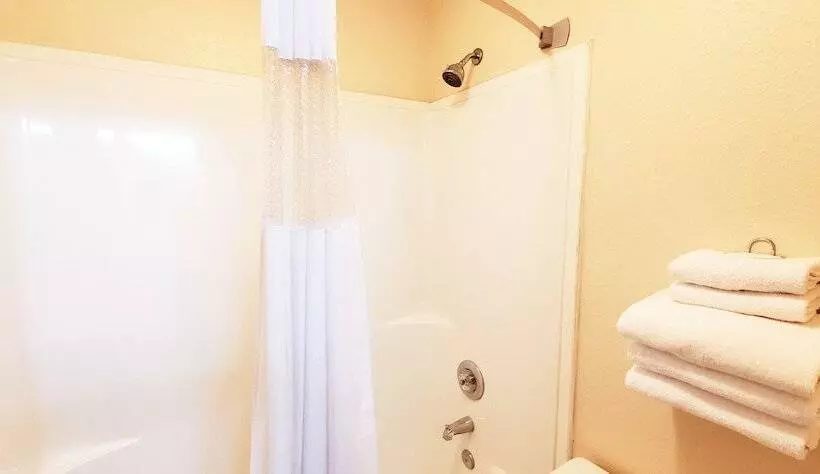 Hotelli Westlake Inn