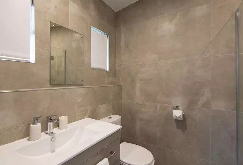 Abba Court Motel & Apartments