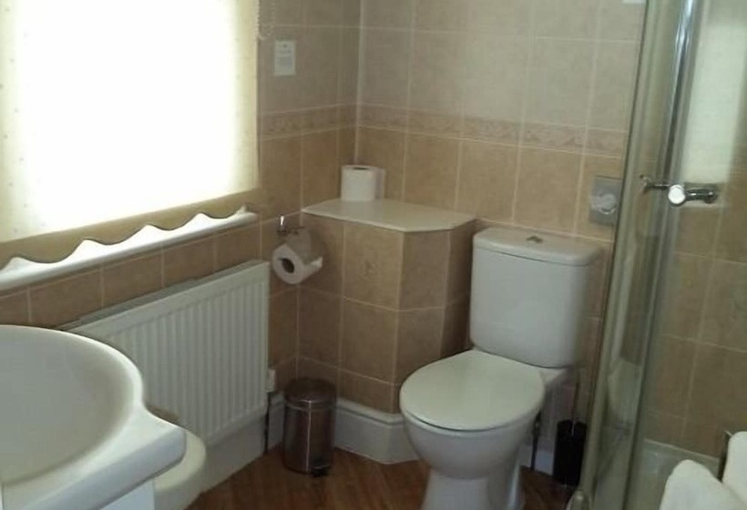 민박 Britten House