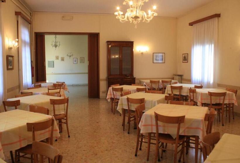 تختخواب و صبحانه Casa Caburlotto