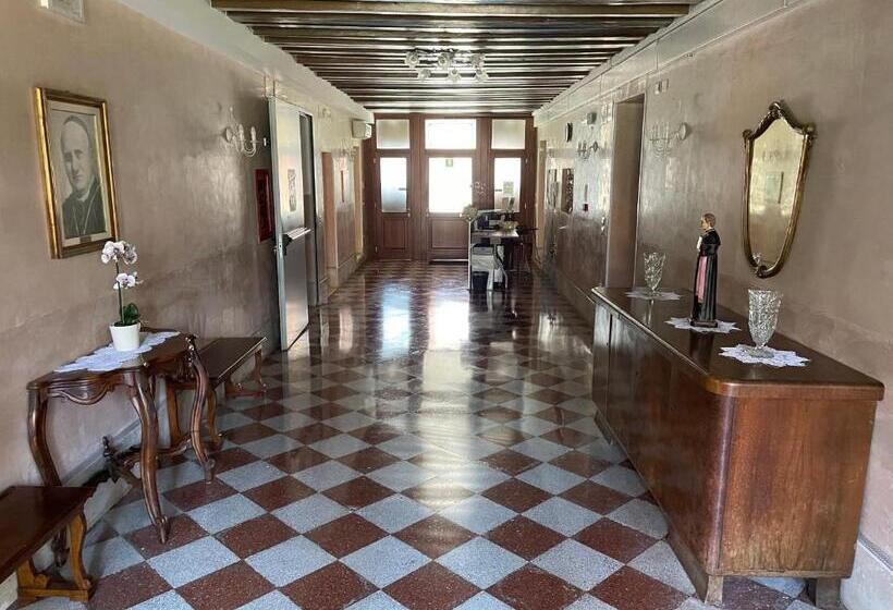 تختخواب و صبحانه Casa Caburlotto