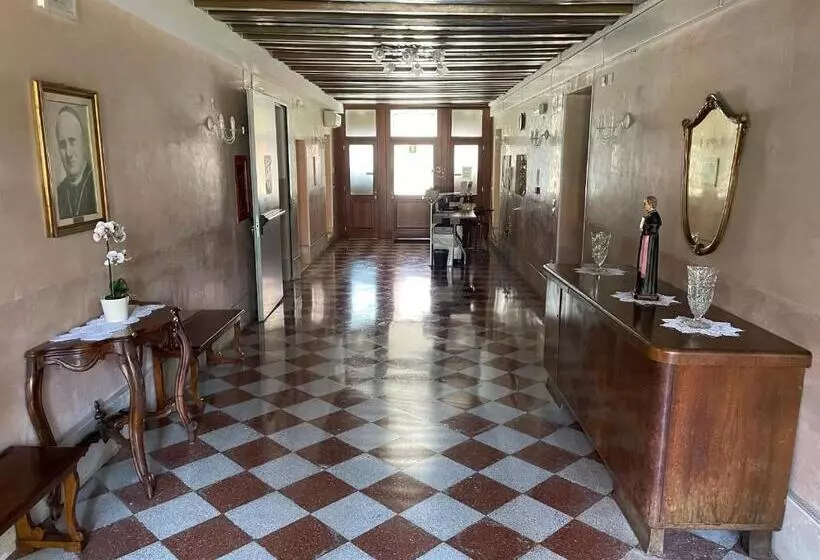 تختخواب و صبحانه Casa Caburlotto