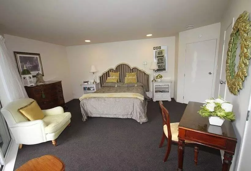 Bed and Breakfast Doolan S Country Retreat  Adults Only