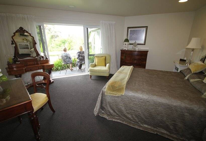 Bed & Breakfast Doolan S Country Retreat  Adults Only