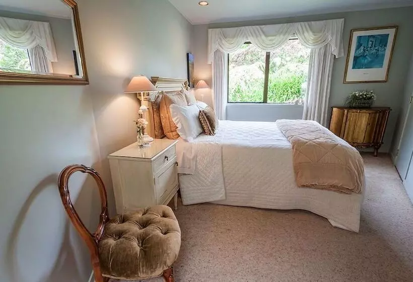 Bed and Breakfast Doolan S Country Retreat  Adults Only