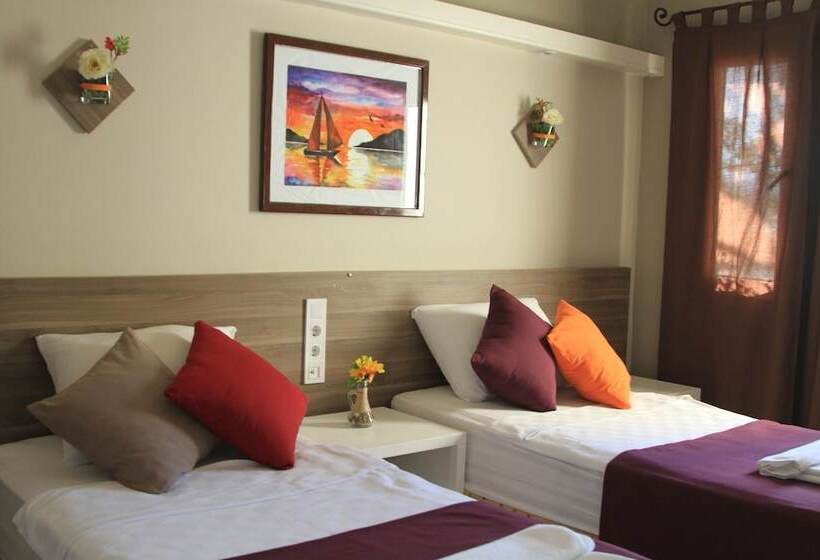 فندق Bitez Marina