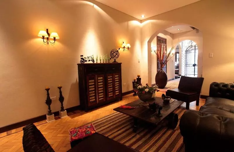 هتل Boutique Balcon De La Plaza