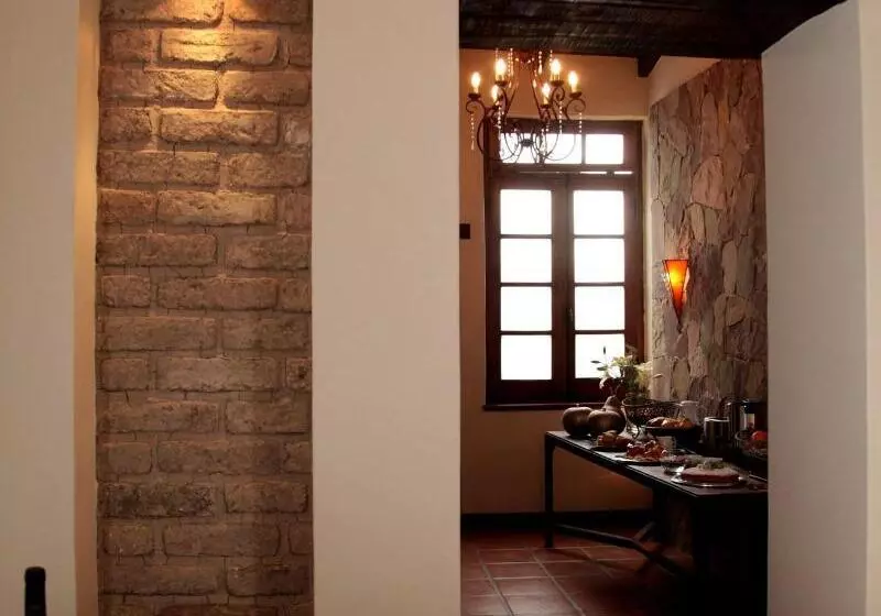 هتل Boutique Balcon De La Plaza