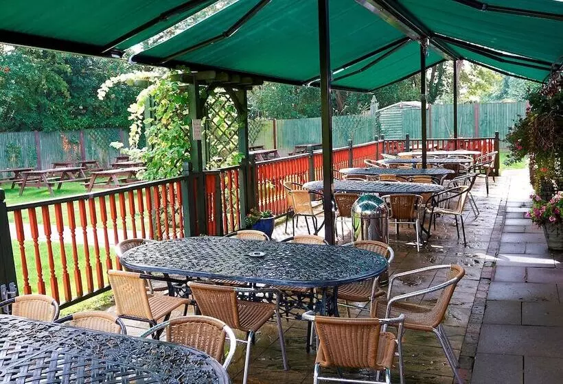 Отель Camden Arms