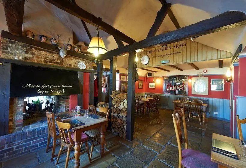 Отель Camden Arms