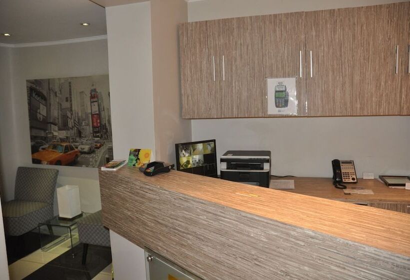 فندق Cosmopolita Hostel