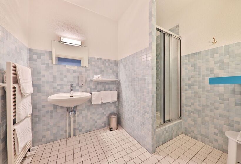 בית מלון כפרי Deybach