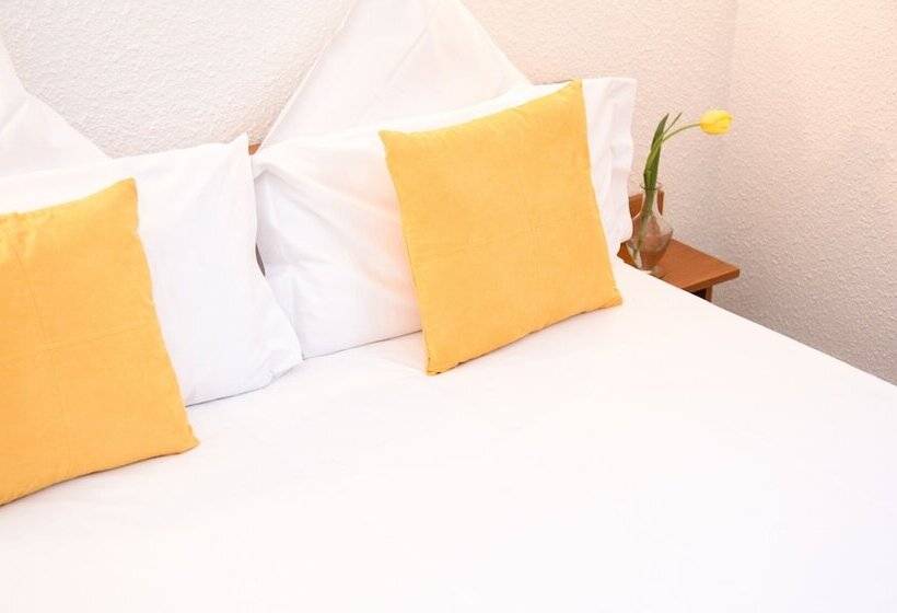 בית מלון כפרי Deybach