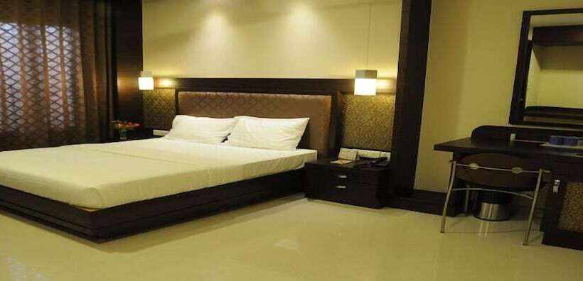 בית מלון כפרי Harsha Residency